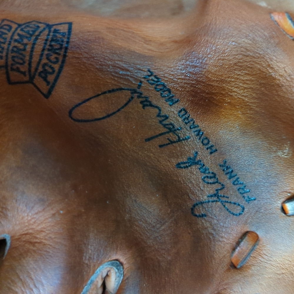 Vintage Big Frank Howard model mitt (left handed mitt)